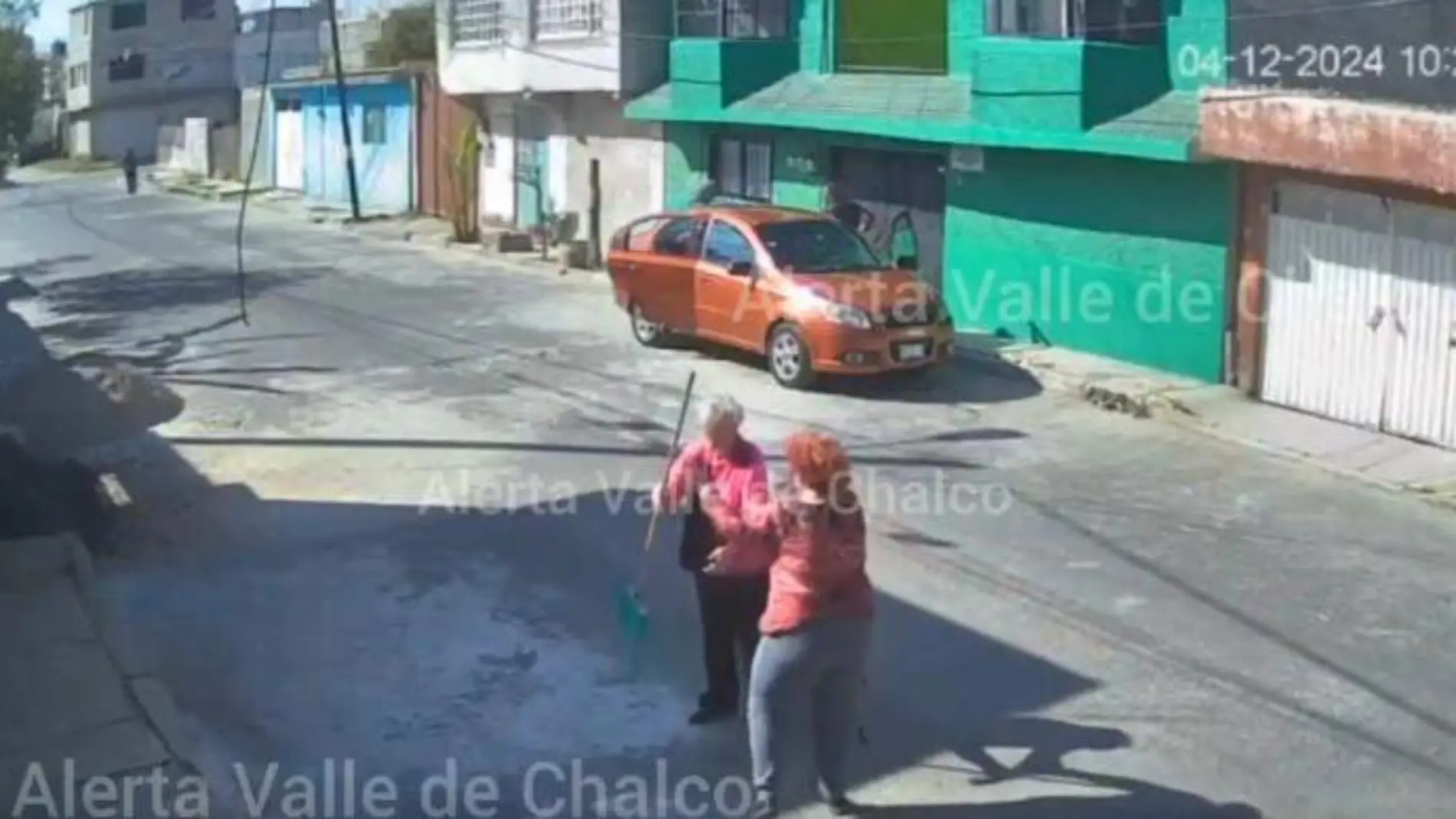 golpea a abuelita chalco @AlertaValledech